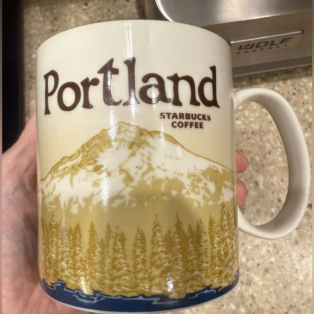Starbucks Portland Oregon Global Icon Collector's Mug 16 oz. 2012.